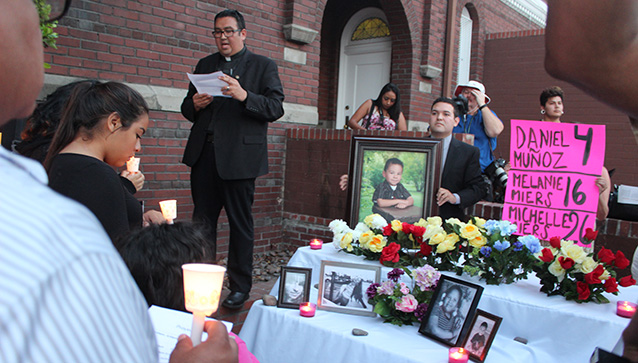 vigilia de oración en San Bernardino